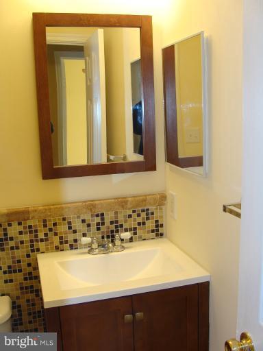 2219 Bluegrass Heights Court Rosedale, MD 21237 - Photo 21 of 30 Bath