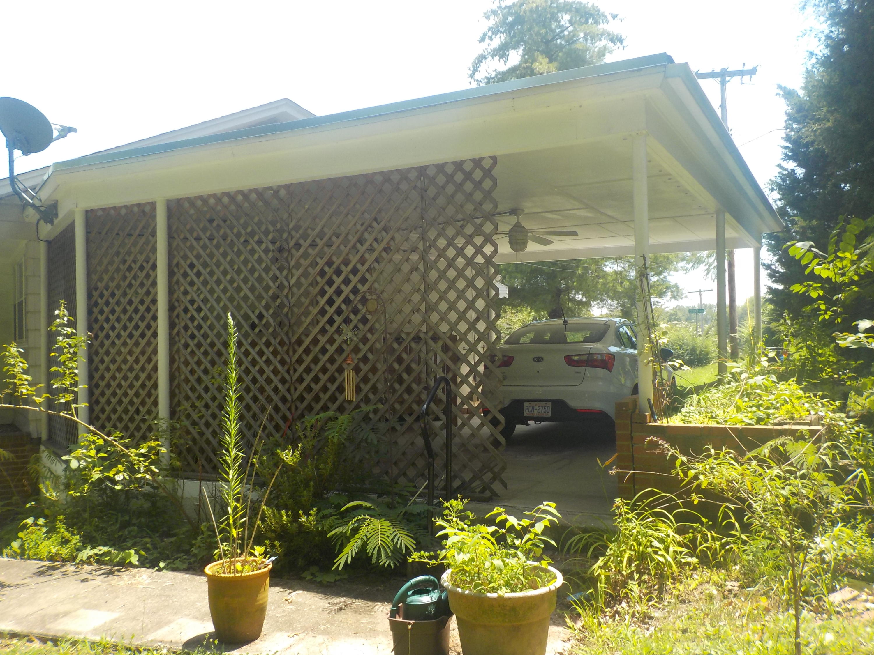 112 Cedar Road Oak Ridge, TN 37830 - Photo 20 of 21 Carport