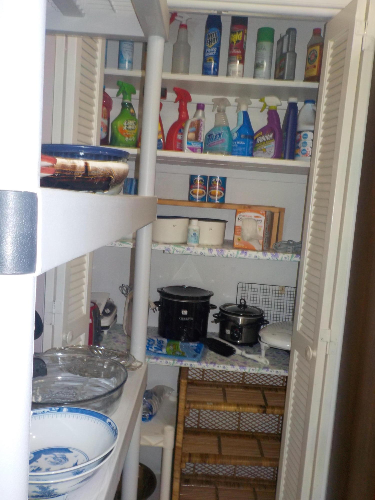 112 Cedar Road Oak Ridge, TN 37830 - Photo 9 of 21 Pantry