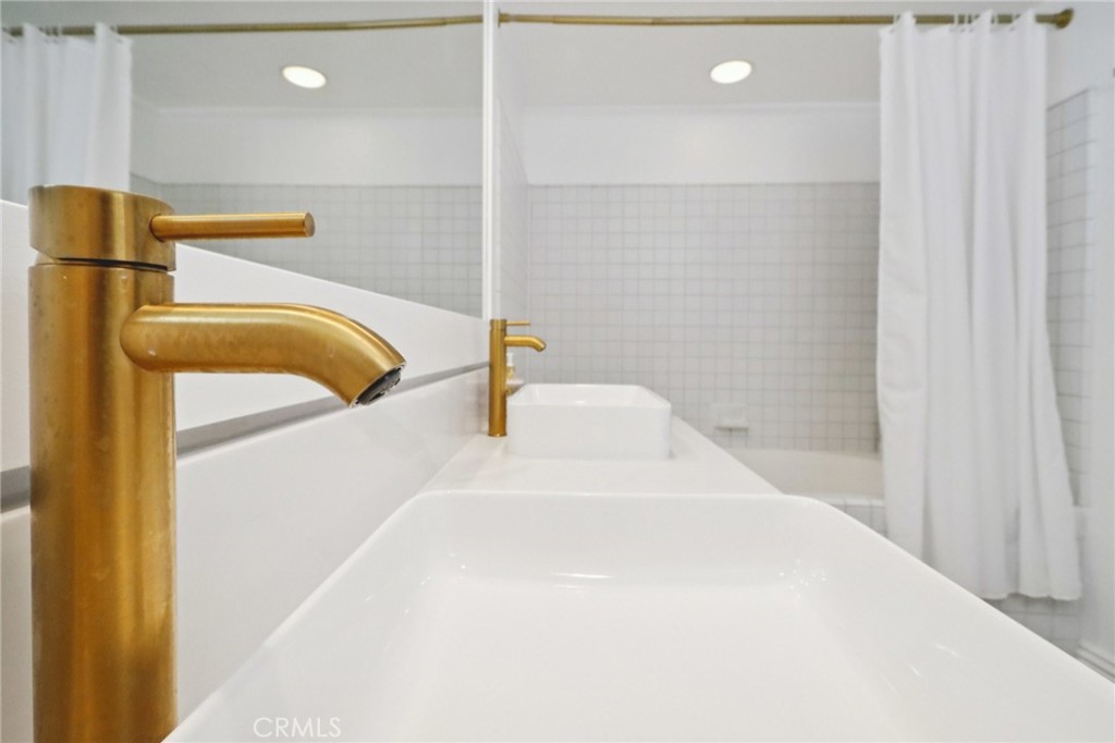 2253 Martin, Unit 321 Irvine, CA 92612 - Photo 18 of 43