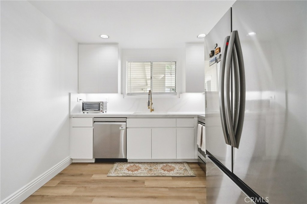 2253 Martin, Unit 321 Irvine, CA 92612 - Photo 4 of 43