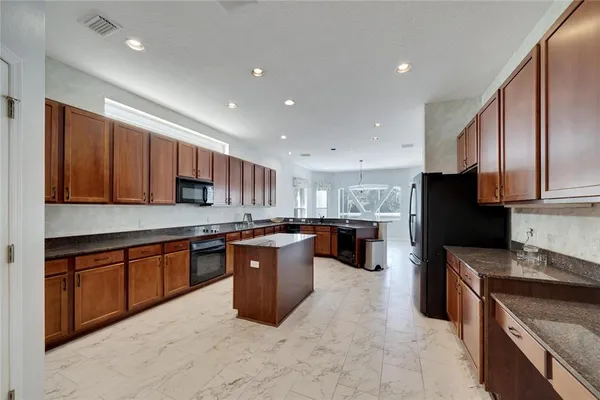 $8,000 | 17904 Cachet Isle Drive, Tampa, FL 33647