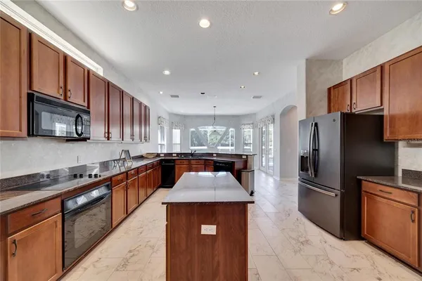 $8,000 | 17904 Cachet Isle Drive, Tampa, FL 33647