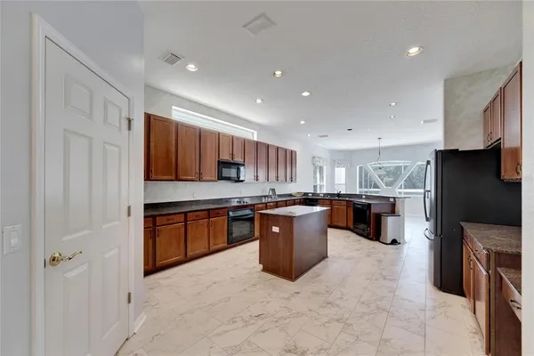 $8,000 | 17904 Cachet Isle Drive, Tampa, FL 33647