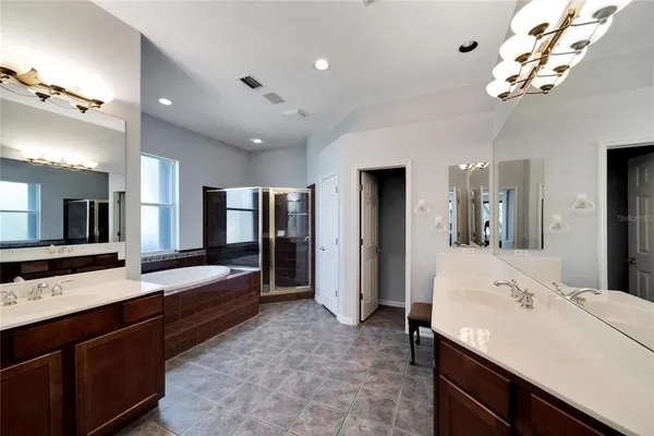 $8,000 | 17904 Cachet Isle Drive, Tampa, FL 33647