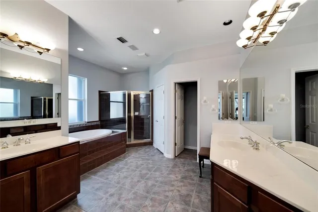 $8,000 | 17904 Cachet Isle Drive, Tampa, FL 33647