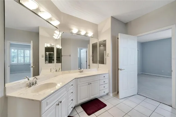 $8,000 | 17904 Cachet Isle Drive, Tampa, FL 33647