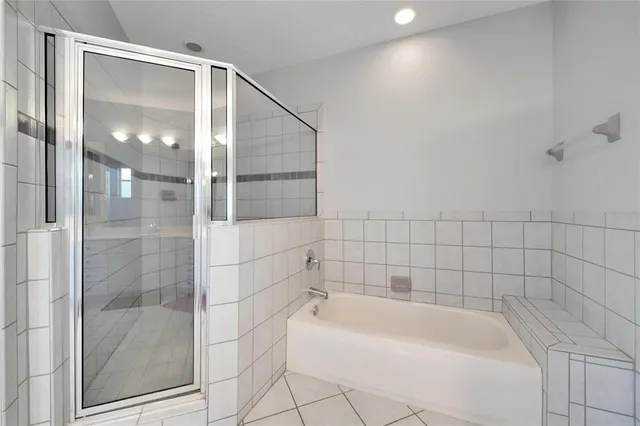 $8,000 | 17904 Cachet Isle Drive, Tampa, FL 33647