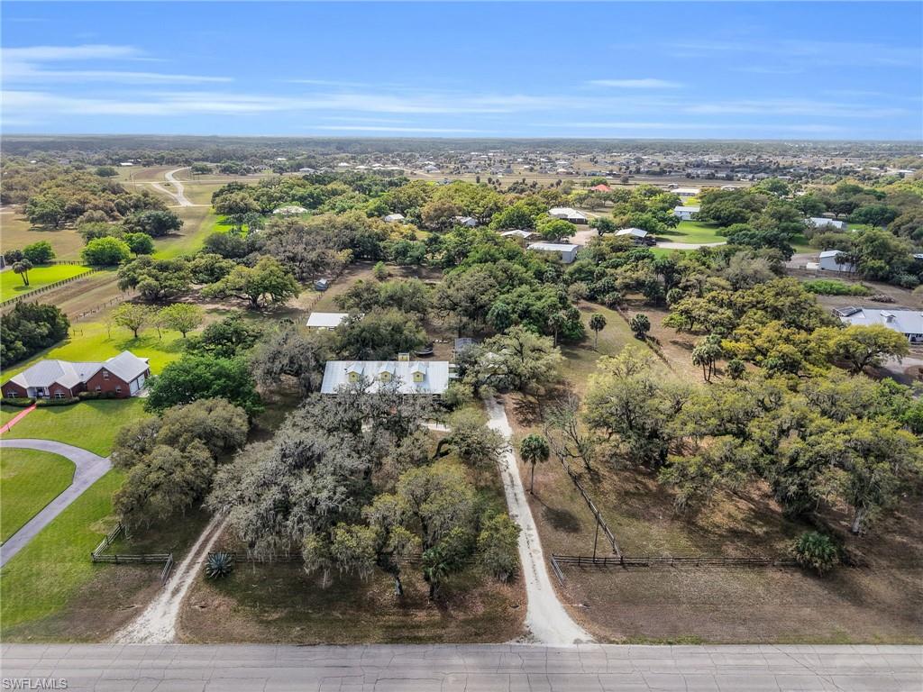 1712 Frontier Circle LaBelle, FL 33935 - Photo 4 of 50