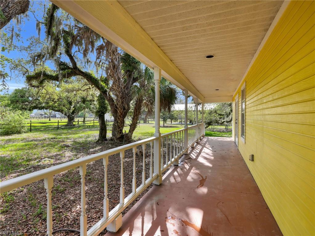 1712 Frontier Circle LaBelle, FL 33935 - Photo 10 of 50