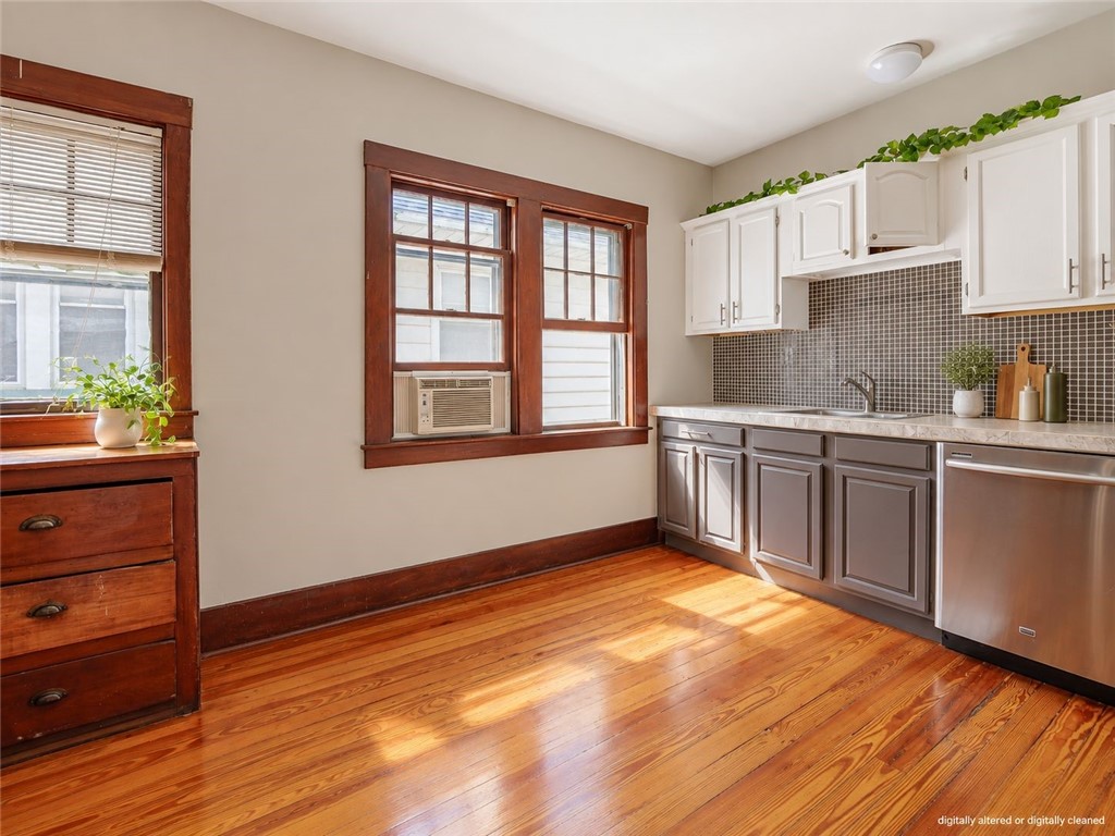 329 Field Street Rochester, NY 14620 - Photo 35 of 46 Gallery Image 35