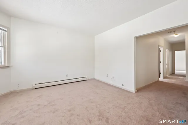 $2,100 | 1 Magnolia Street, Hartford, CT 06112