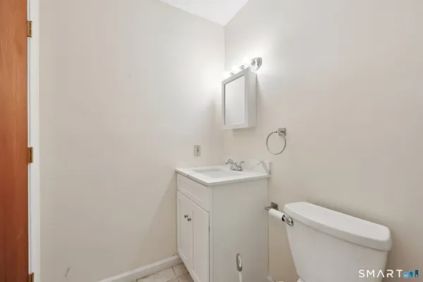 $2,100 | 1-3 Magnolia Street, Hartford, CT 06112
