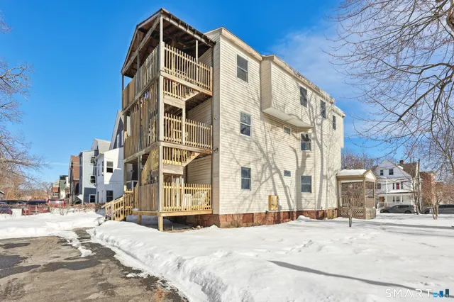 $2,100 | 1 Magnolia Street, Hartford, CT 06112