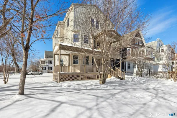 $2,100 | 1-3 Magnolia Street, Hartford, CT 06112
