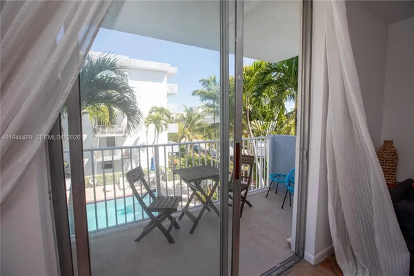 $3,800 | 1801 South Treasure Drive, Unit 321, North Bay Village, FL 33141