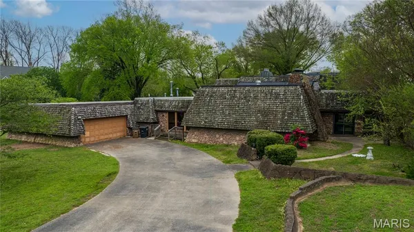 $585,000 | 2409 Terrie Hill Road, Cape Girardeau, MO 63701