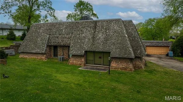 $585,000 | 2409 Terrie Hill Road, Cape Girardeau, MO 63701