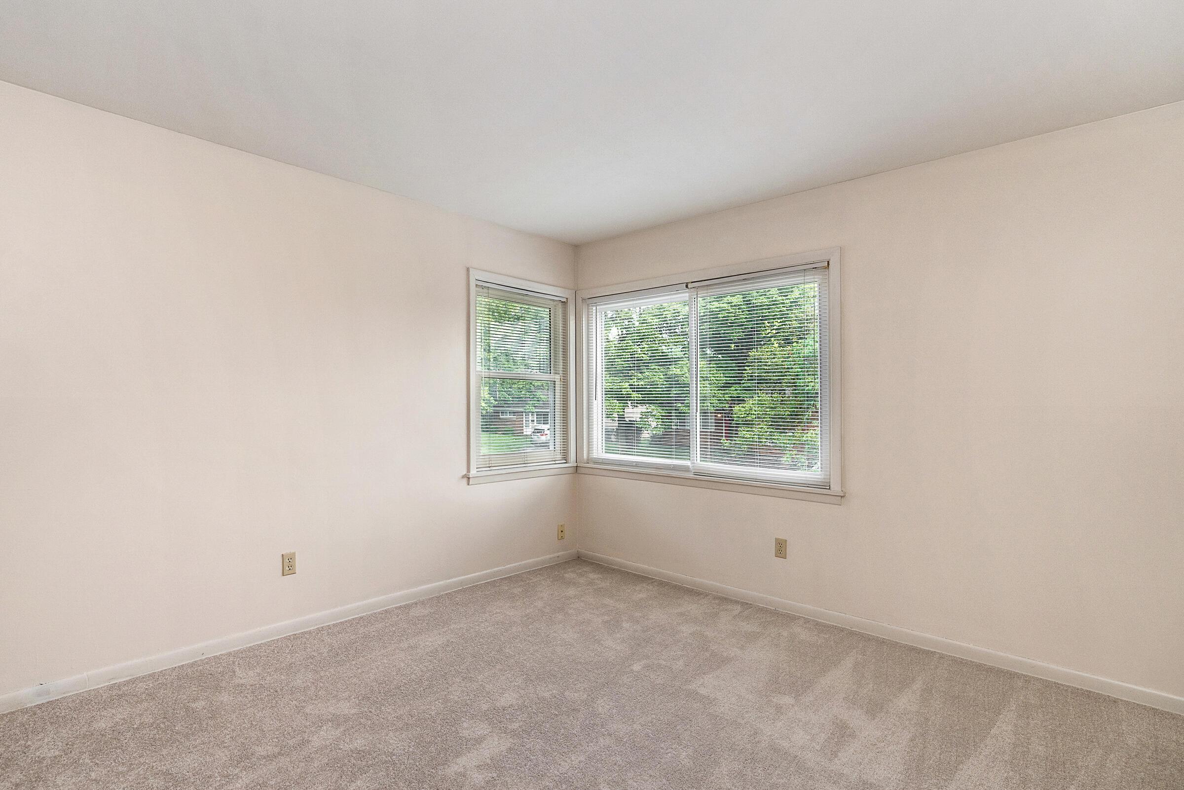 1063 Afton Road Columbus, OH 43221 - Photo 21 of 31 Gallery Image 21
