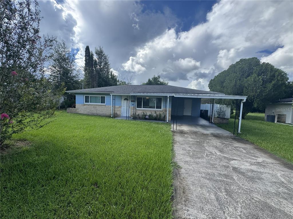 21570 Southwest Raintree Street Dunnellon, FL 34431 - Photo 2 of 25 Gallery Image 2