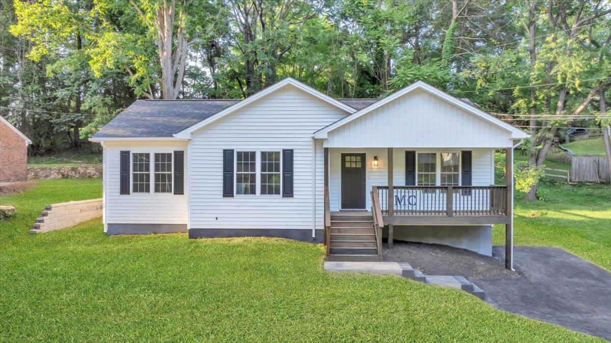 3713 Pinevale Road Roanoke, VA 24018 - Photo 1 of 46 a view of house with a yard