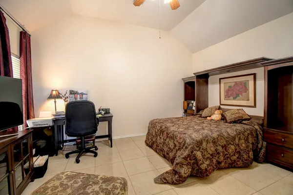 $2,500 | 719 Oak Hollow Drive, Kerrville, TX 78028