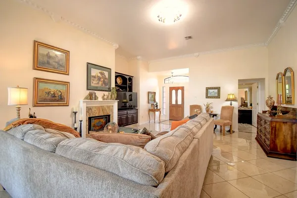 $2,500 | 719 Oak Hollow Drive, Kerrville, TX 78028
