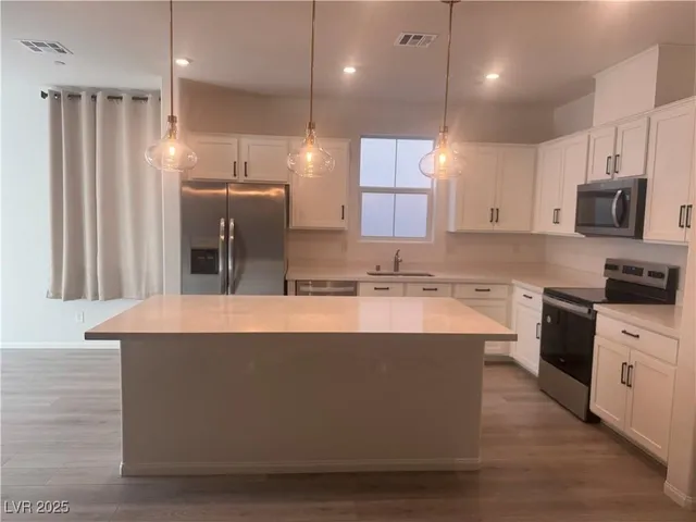 $2,500 | 1969 Rubra Place, Las Vegas, NV 89106