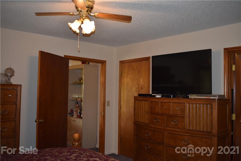 228 Jim Patterson Road Kings Mountain, NC 28086 - Photo 16 of 29 Gallery Image 16