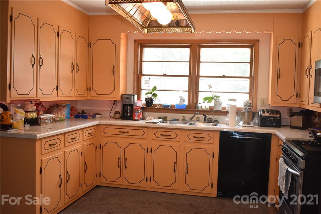 228 Jim Patterson Road Kings Mountain, NC 28086 - Photo 8 of 29 Gallery Image 8