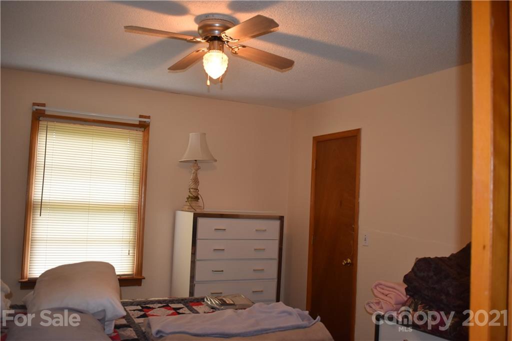 228 Jim Patterson Road Kings Mountain, NC 28086 - Photo 10 of 29 Gallery Image 10