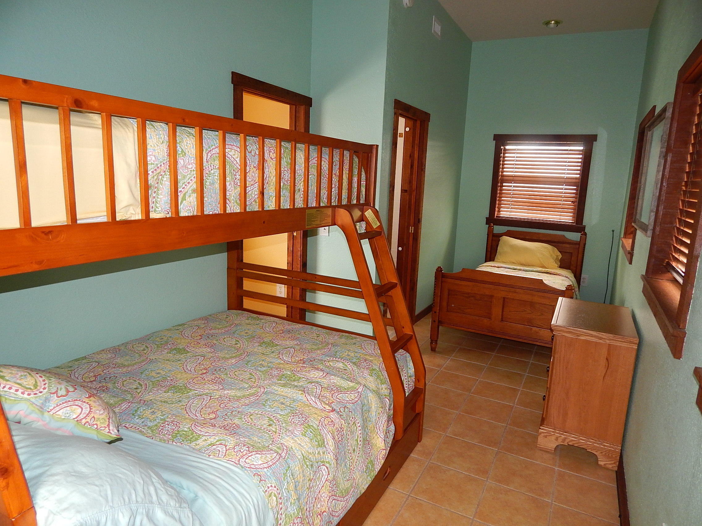 28584 Tortuga Road Summerland Key, FL 33042 - Photo 14 of 19 DSCN5762