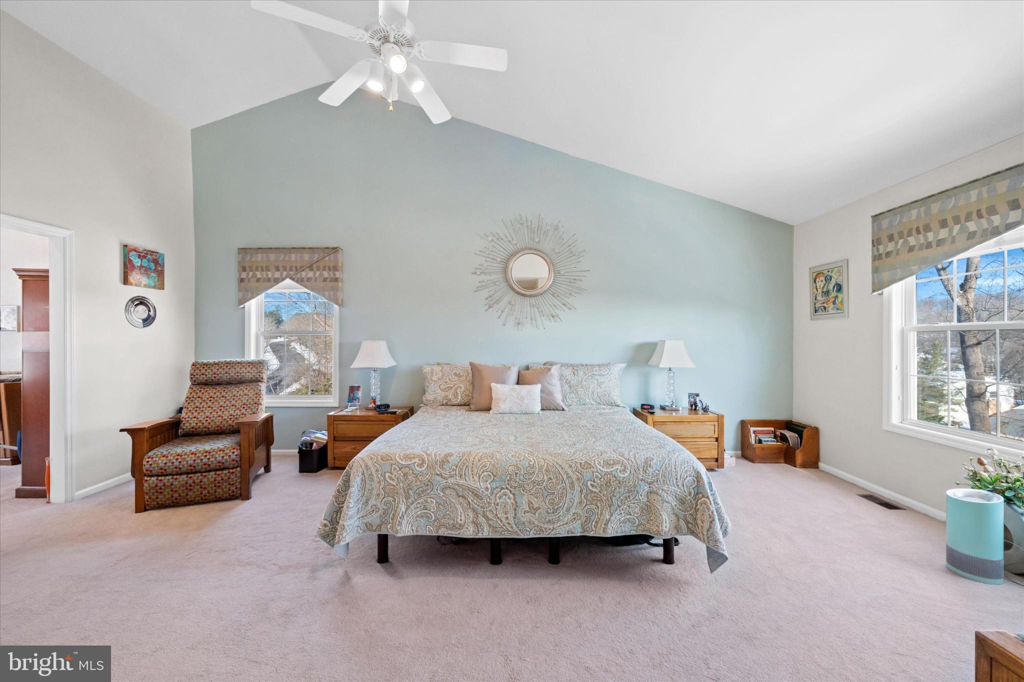 7 Pierson's Ridge Hockessin, DE 19707 - Photo 20 of 52 Primary Bedroom with Cathedral ceiling