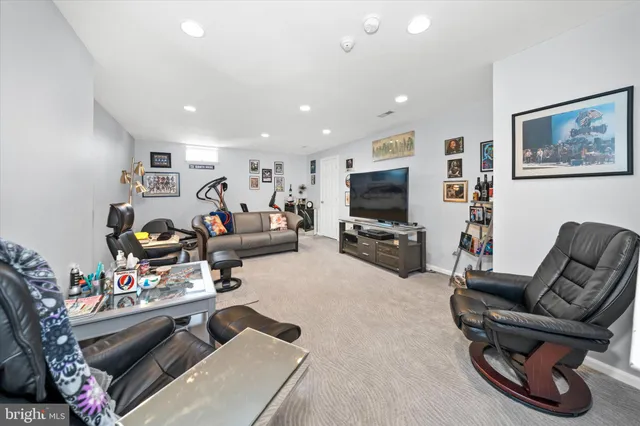 $769,900 | 7 Pierson's Ridge, Hockessin, DE 19707