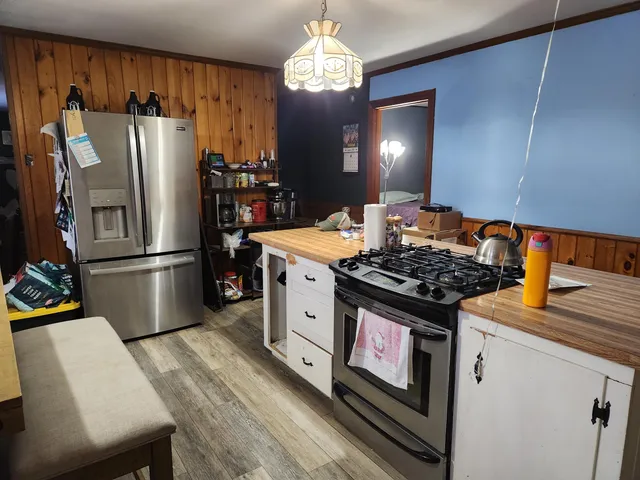 $300,000 | 1279 South Clary Road, Jefferson, ME 04348