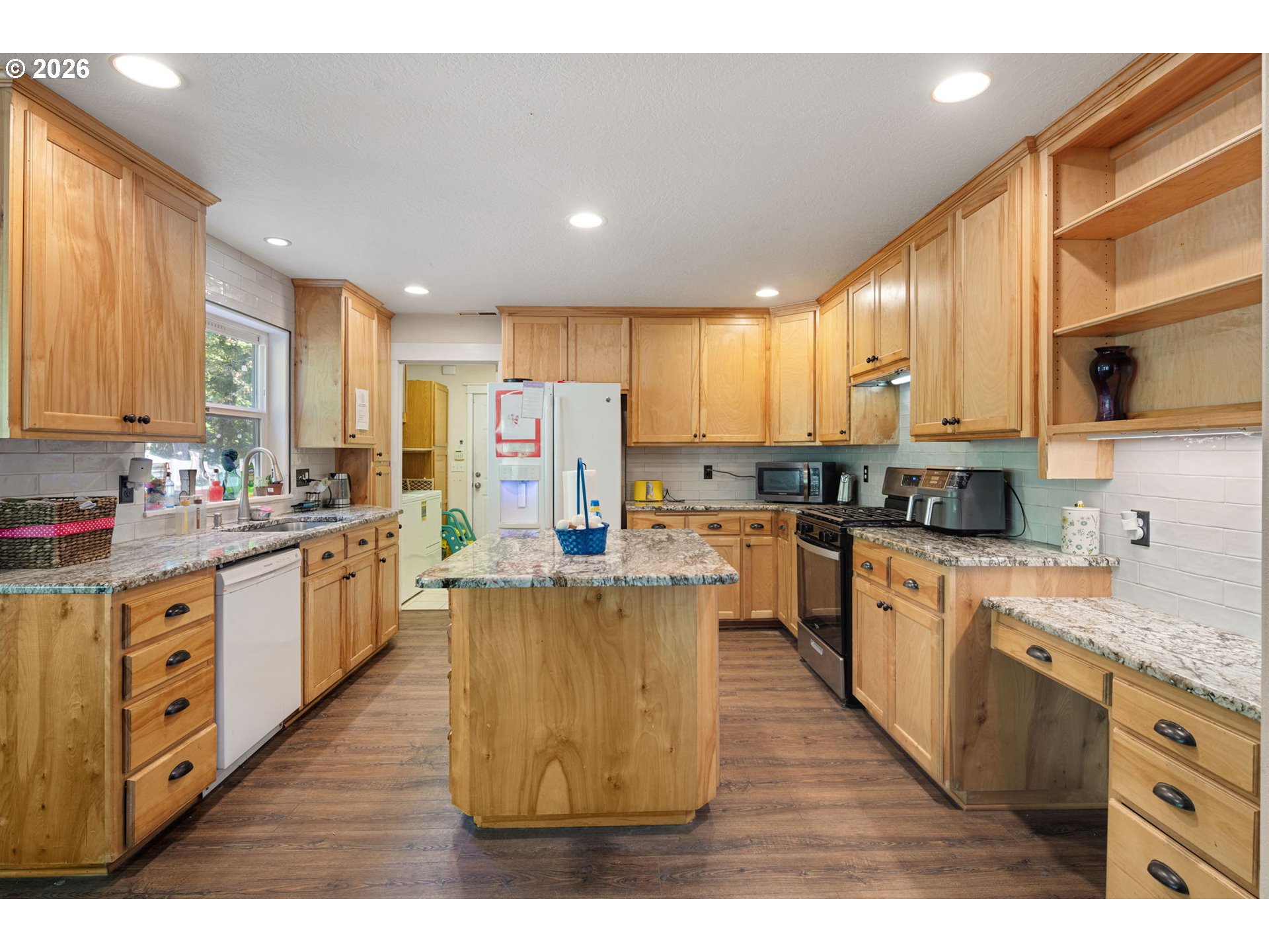 620 South 67th Street Springfield, OR 97478 - Photo 12 of 48