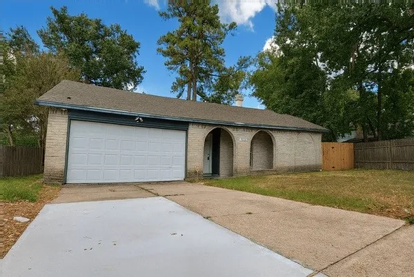 $1,750 | 7015 Maple Fox Drive, Humble, TX 77338