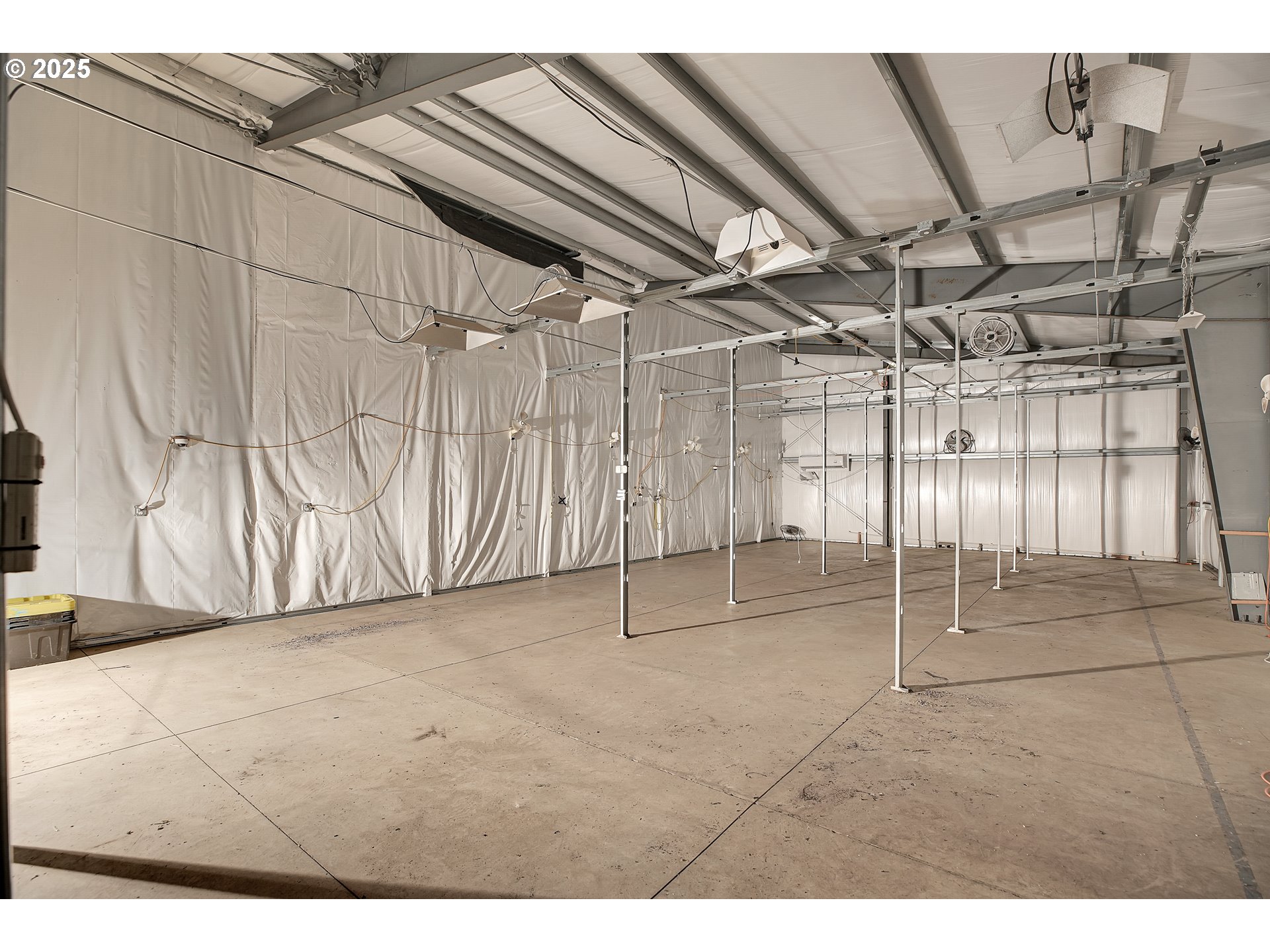 29100 Zimmerman Road Rainier, OR 97048 - Photo 6 of 48 a view of an empty room