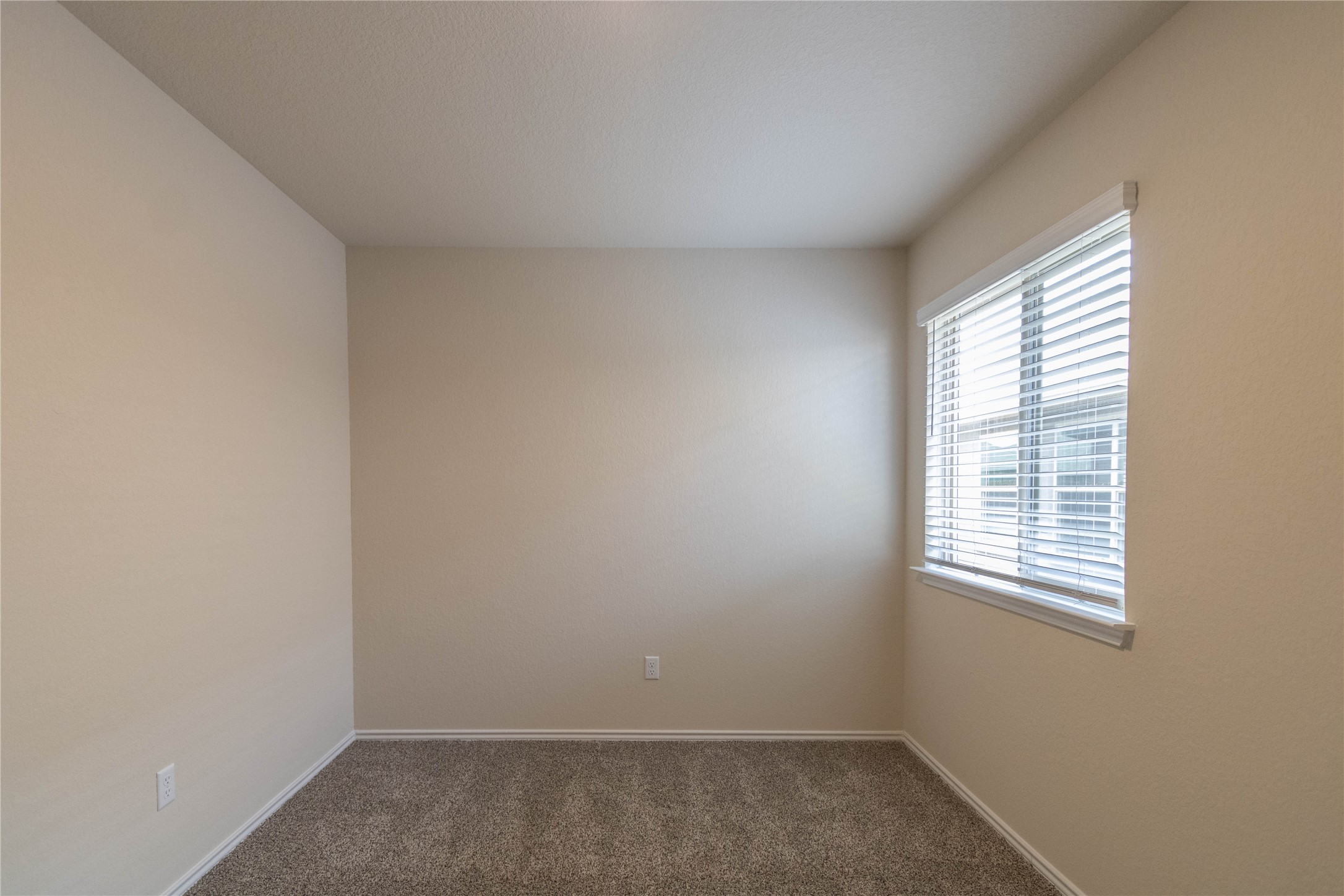 190 Beth Ann Loop Taylor, TX 76574 - Photo 20 of 34