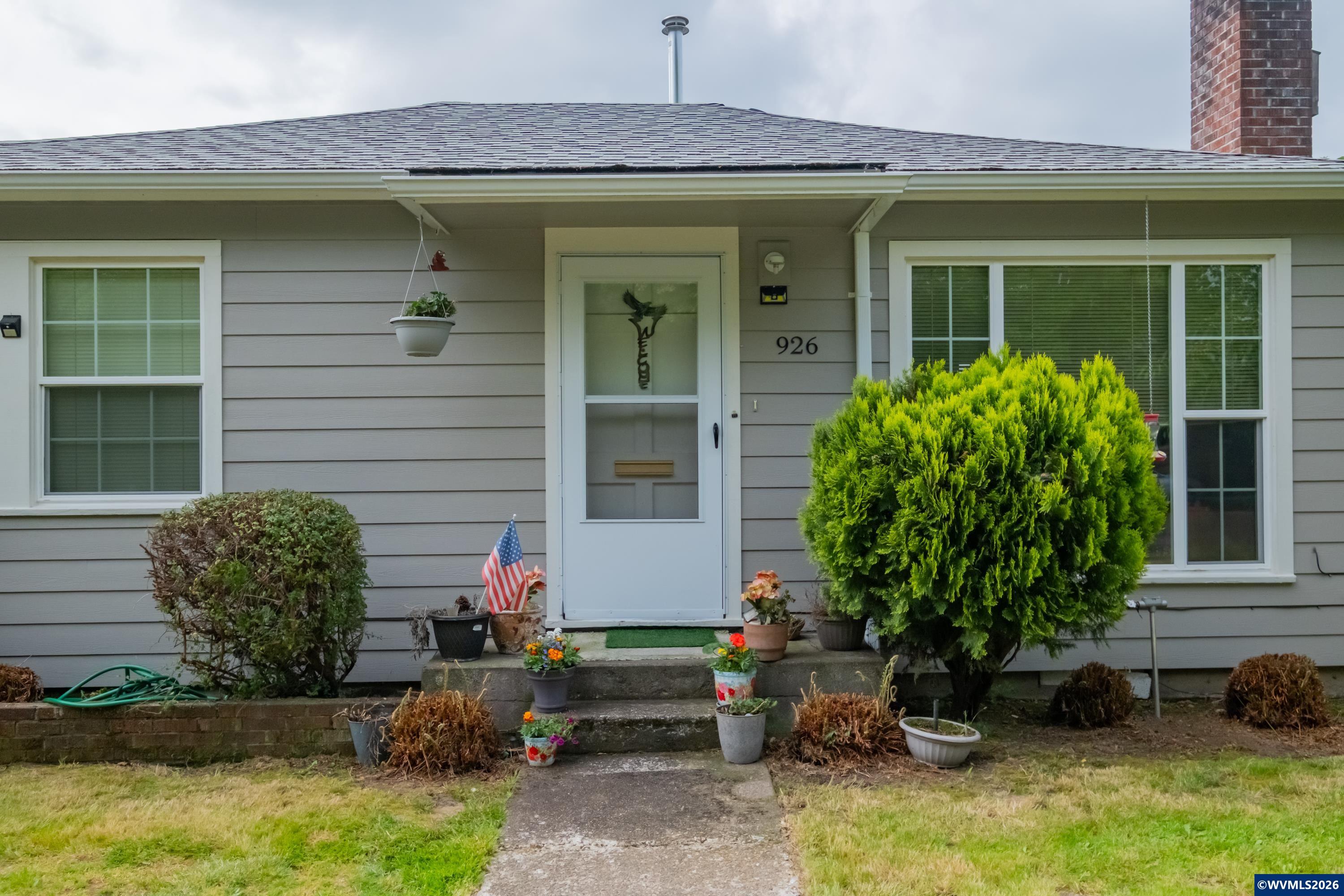 926 Southwest 11th Avenue Albany, OR 97321 - Photo 4 of 26