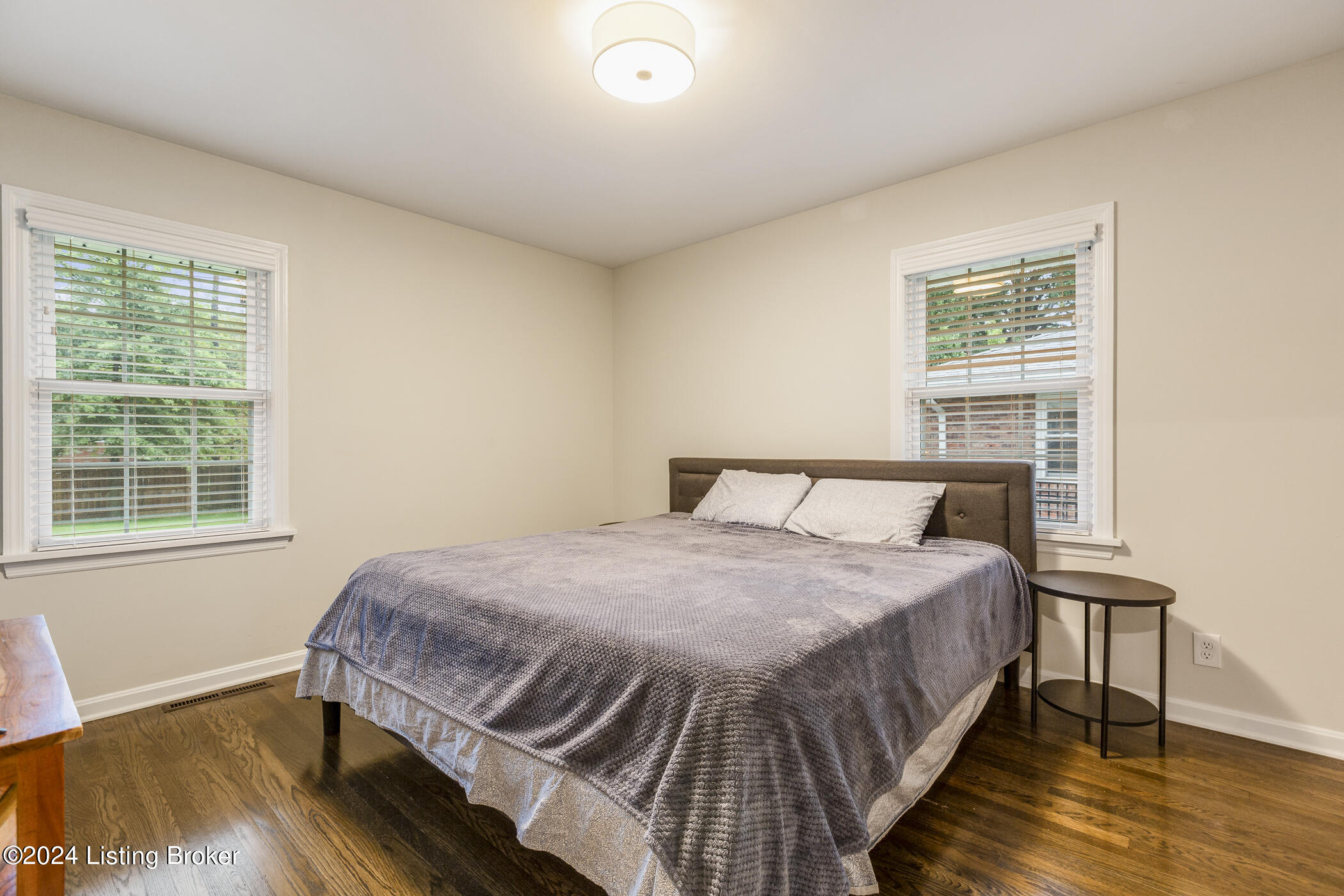 1928 Buttonwood Road Louisville, KY 40222 - Photo 28 of 46 Primary bedroom