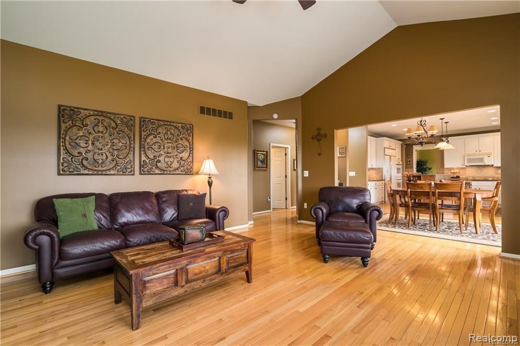 77 Londonderry Lane Rochester, MI 48306 - Photo 18 of 49 18.jpg