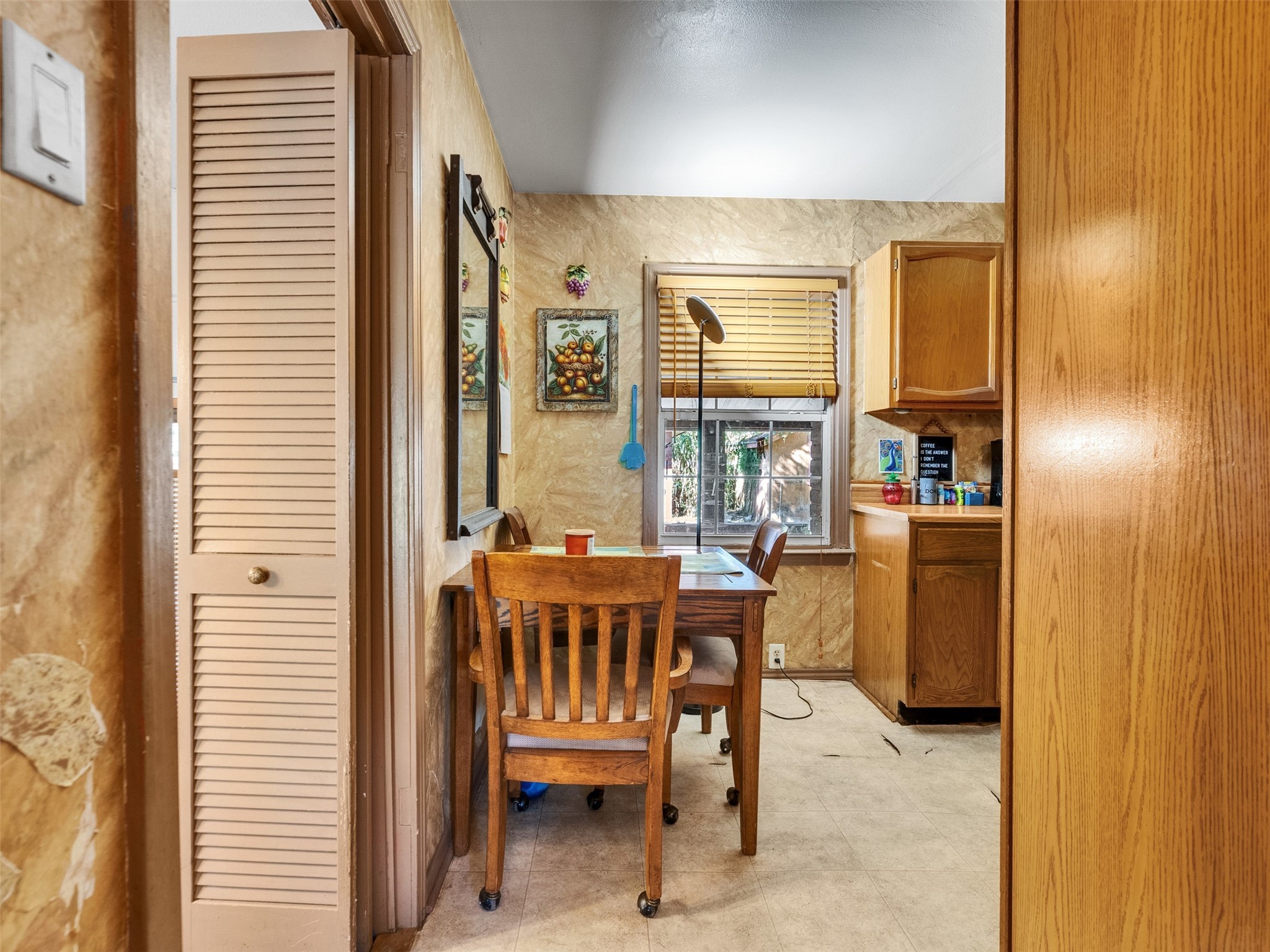 3908 Terry Street Santa Fe, TX 77517 - Photo 20 of 28 a dining room with furniture and window