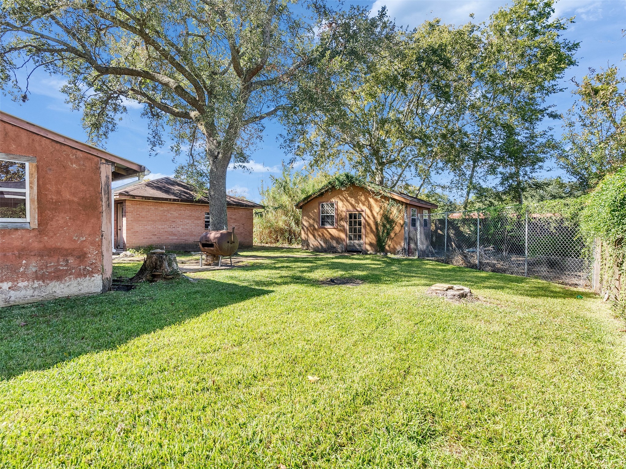 3908 Terry Street Santa Fe, TX 77517 - Photo 3 of 28 a view of swimming pool with garden
