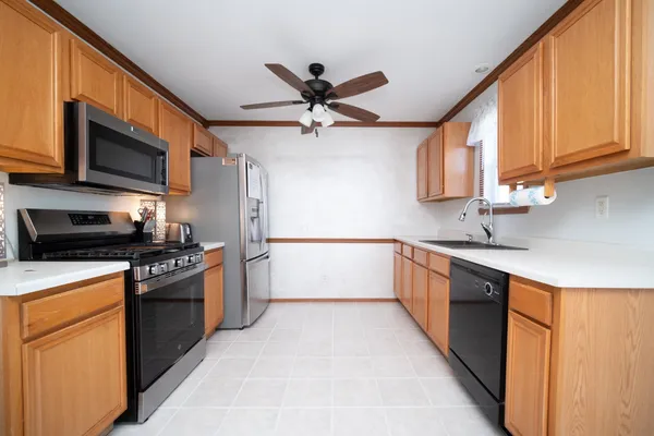 $269,900 | 3008 Hamlin Drive, Machesney Park, IL 61115