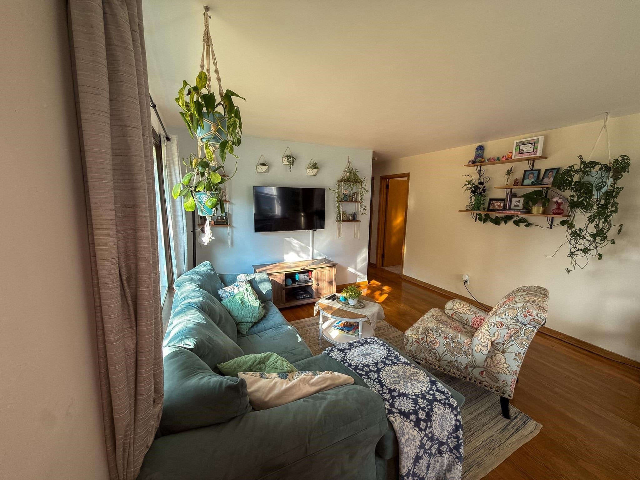 607 Johnson Street Rothschild, WI 54474 - Photo 4 of 28 Gallery Image 4