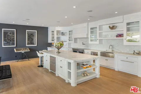 $9,995,000 | 1100 Pine Drive, Beverly Hills, CA 90210