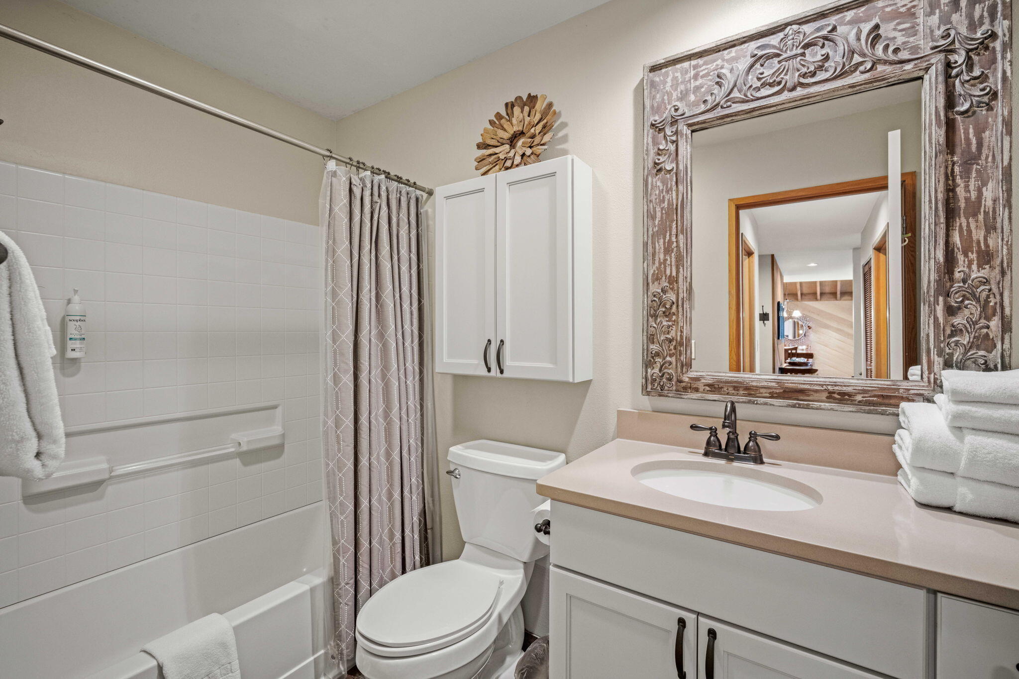 57231 Island Road, Unit 31 Sunriver, OR 97707 - Photo 20 of 32 20-web-or-mls-31 Meadow House-20 - Copy