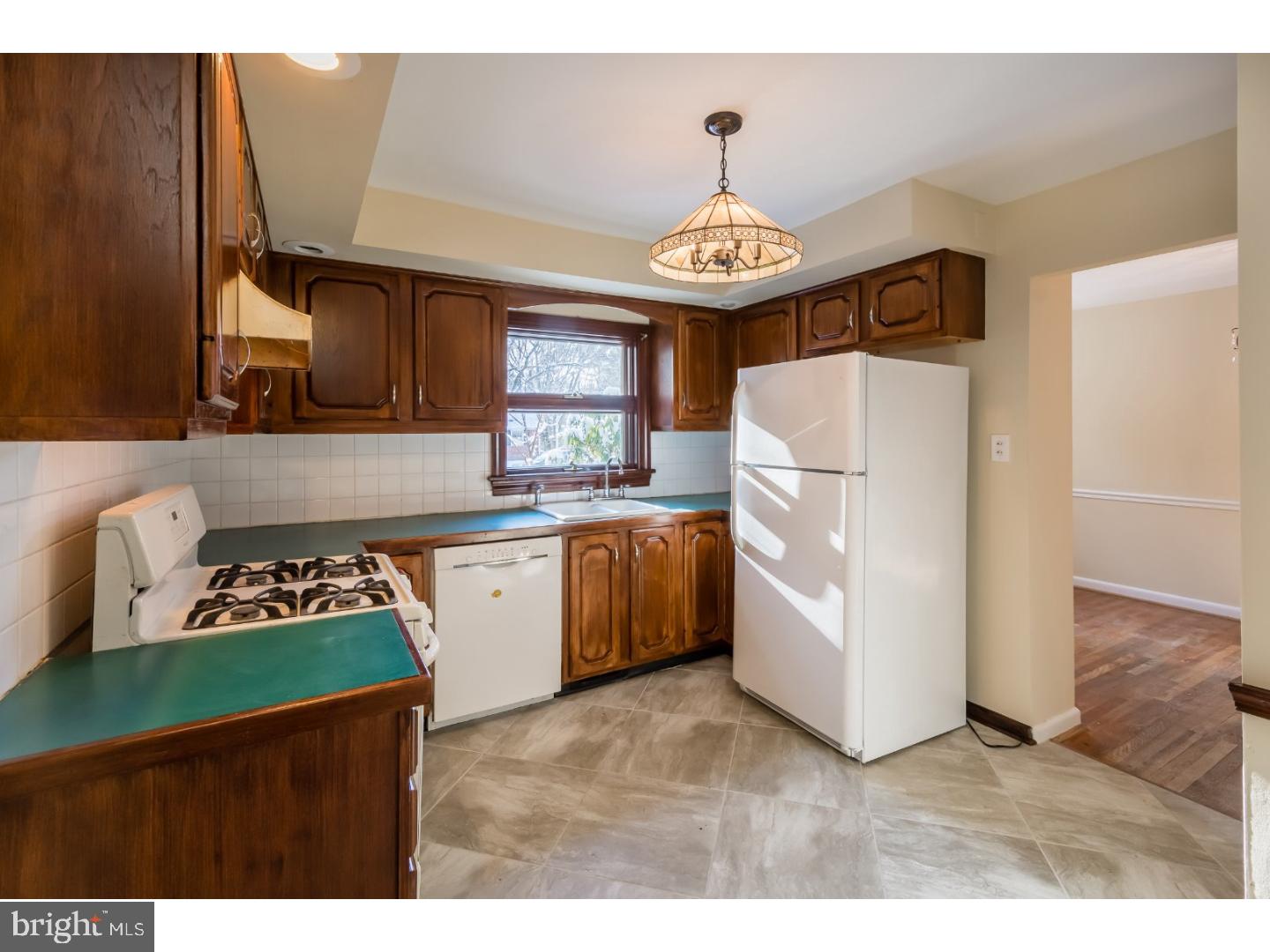 203 Atwood Road Glenside, PA 19038 - Photo 8 of 23 Kitchen