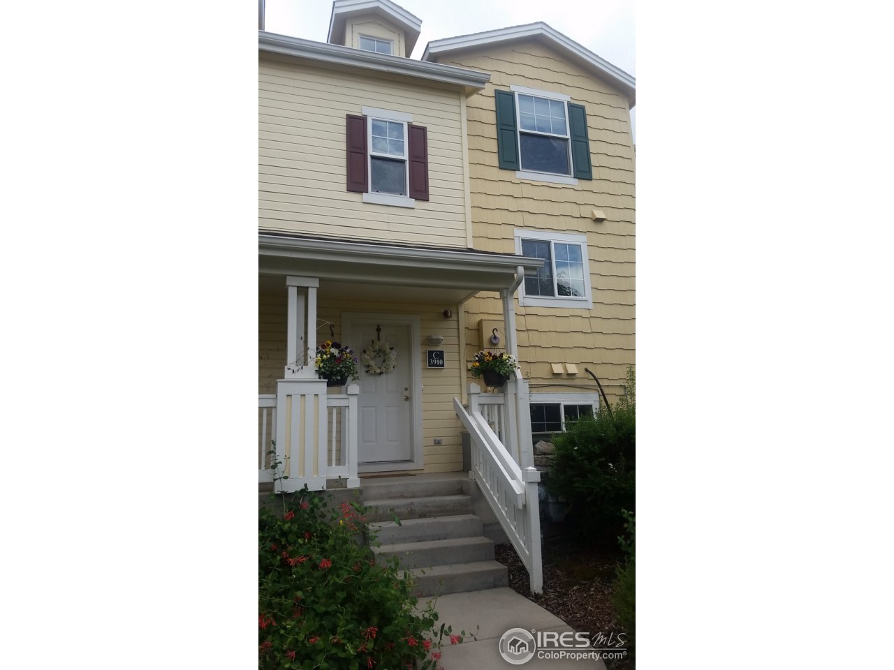 Front of 3910 Colorado Ave unit C